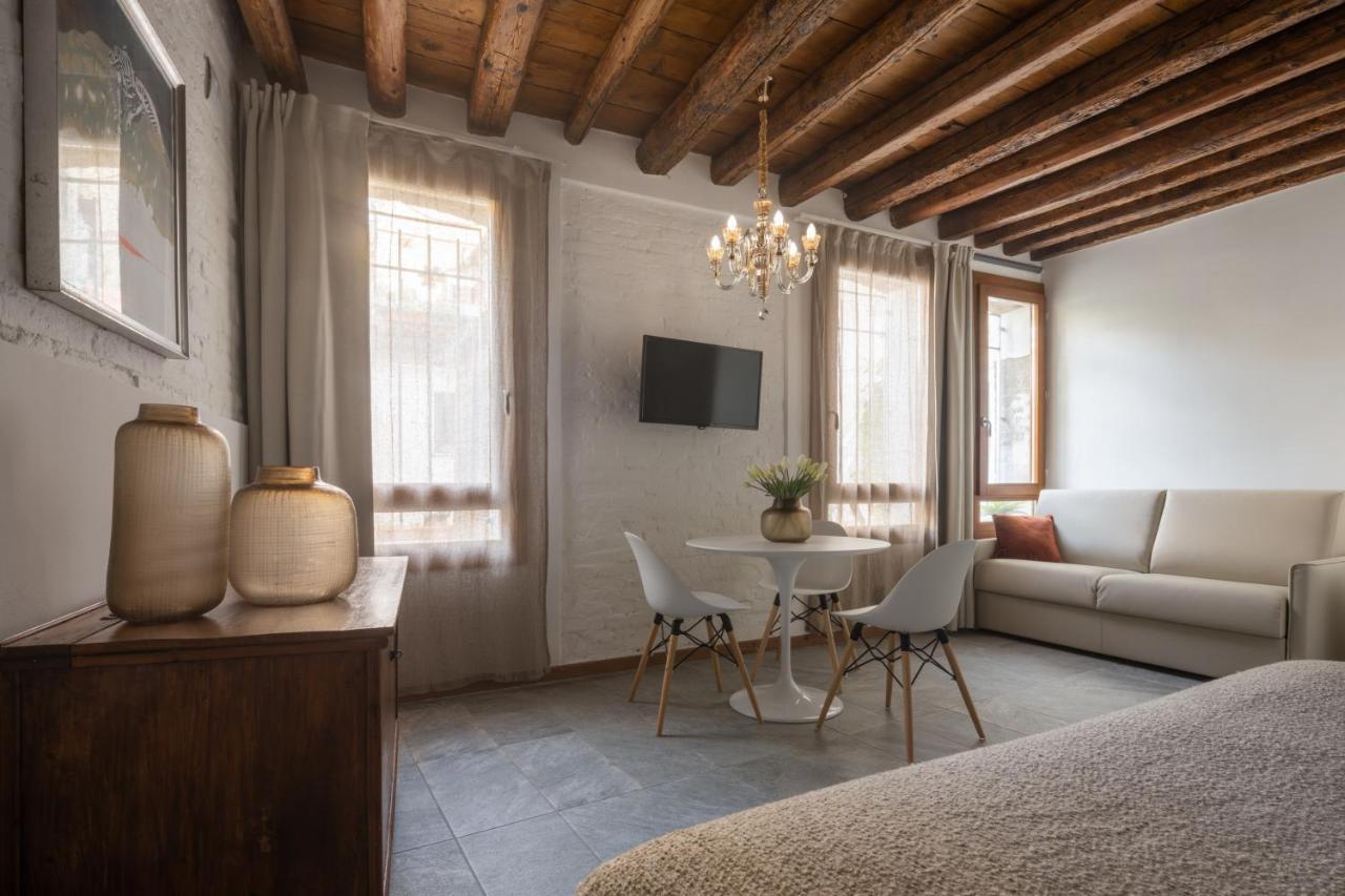 Castello Apartment With Garden R&R Венеция Екстериор снимка